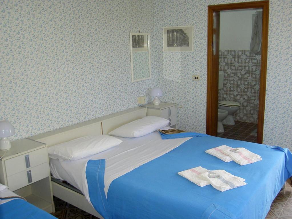 Hotel Baia Del Sole Paestum Pokoj fotografie